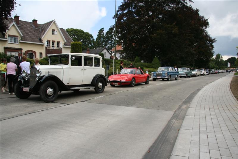 Citr?n C4 van 1929 en de bescheiden M530 uit 1972, Mercedes 220 van 1964, Opel Kapit?n, Thunderbird, Jaguar MK??, Jaguar XK140, Mercedes 600, Stingray, Corvette.........