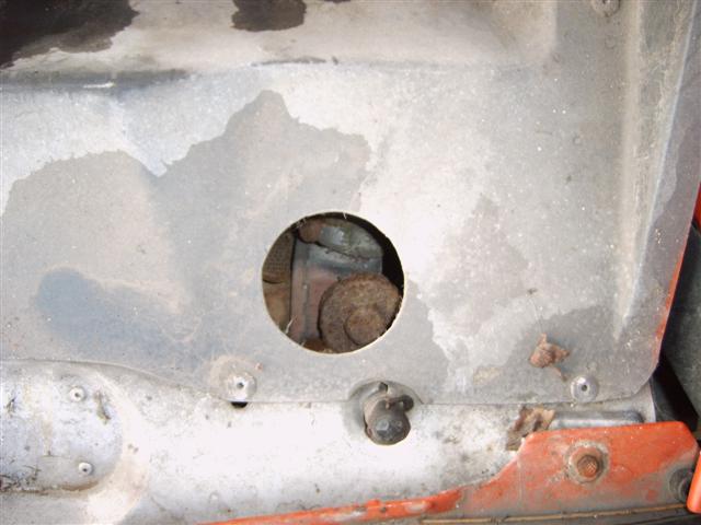 Hier werd een niet originele radiator geplaatst. (Small).JPG