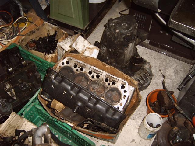 De motor in onderdelen 3 (Small).JPG