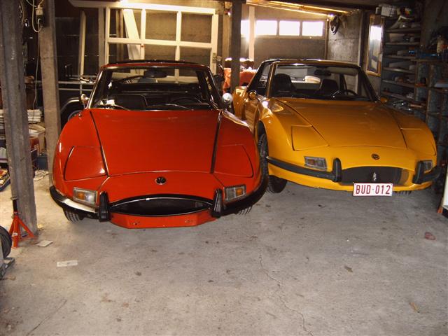 Bij Edgard in de garage. (Small).JPG