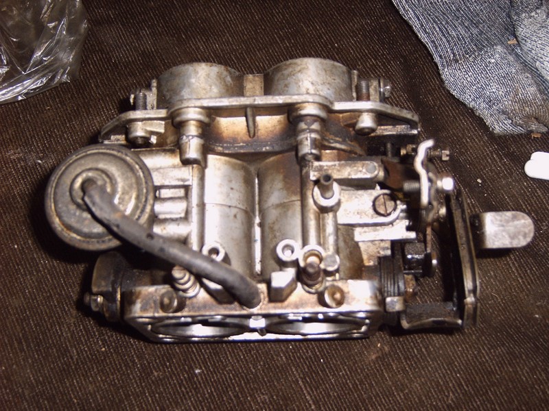 enkele carburator [800x600 test tekening 2].JPG
