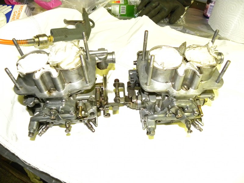 zuivergemaakte carburators mijn bagheera [800x600 test tekening 2].JPG